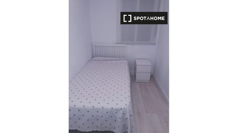 Foto 3 de Habitació a Vista Alegre, Madrid Capital