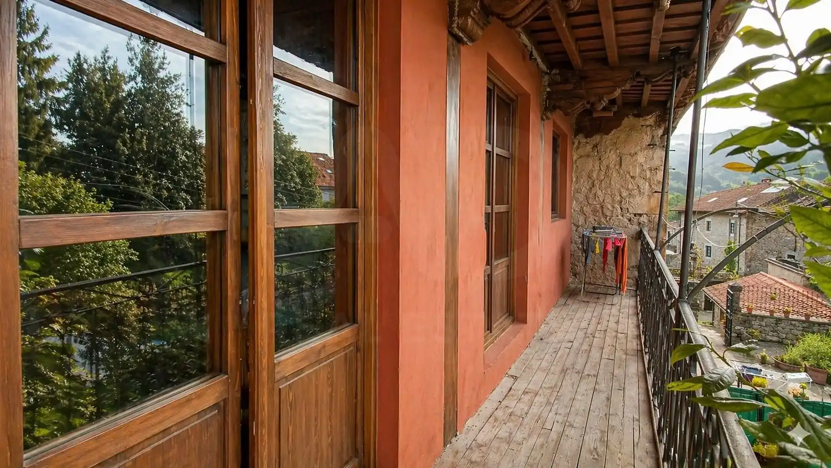 Terrassa de Casa adosada en venda en Corvera de Toranzo amb Calefacció i Terrassa