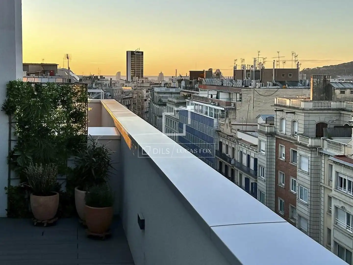 Terrasse von Dachboden zum Verkauf in Barcelona mit Klimaanlage, Heizung und Terrasse