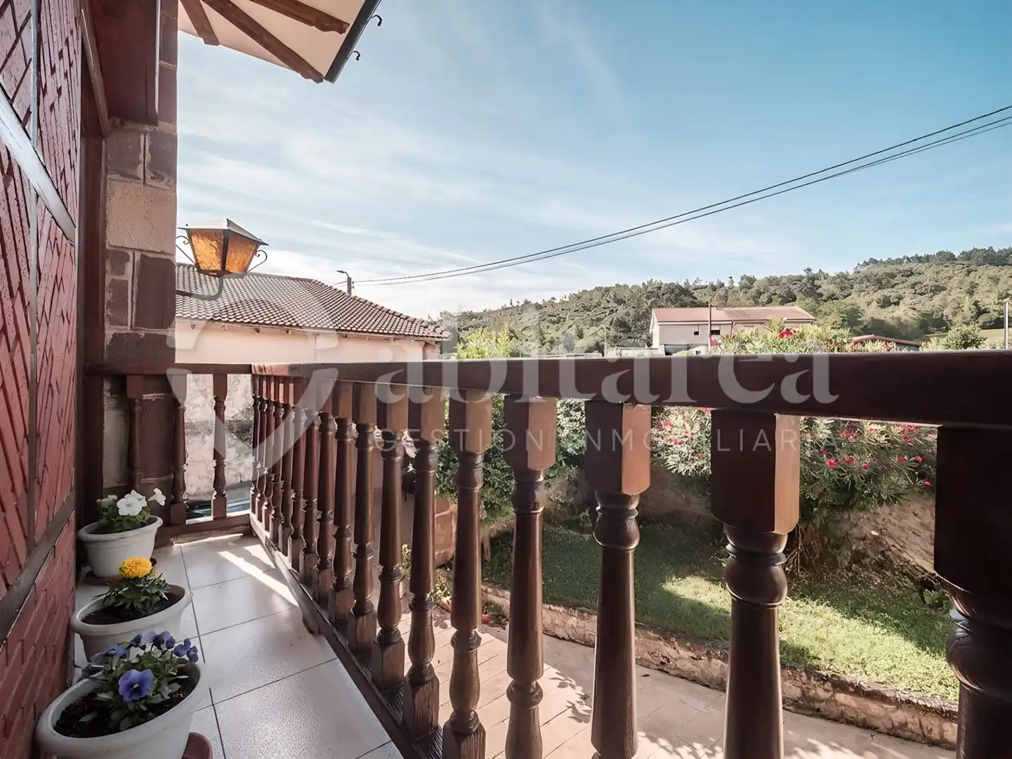 Terrace of Country homes for sale in Camargo  with Heating, Private garden and Parquet flooring
