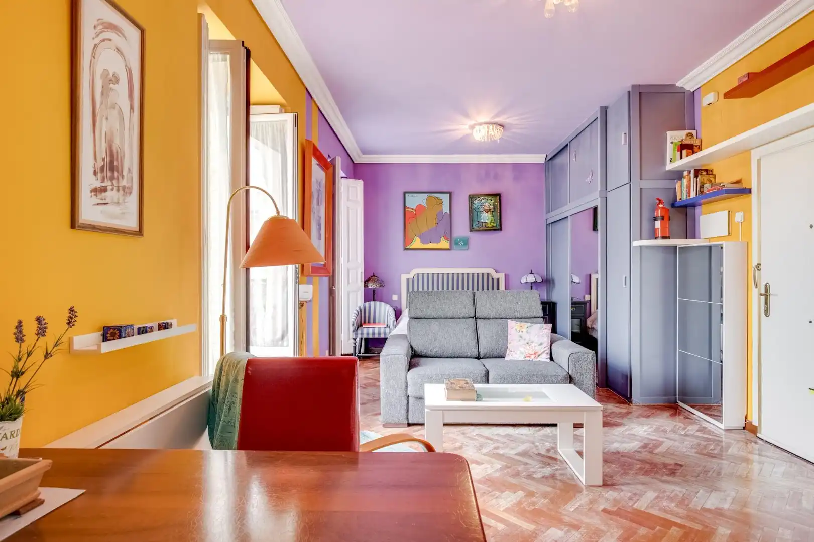 Sala d'estar de Apartament de lloguer en Madrid amb Calefacció, Parquet i Balcó