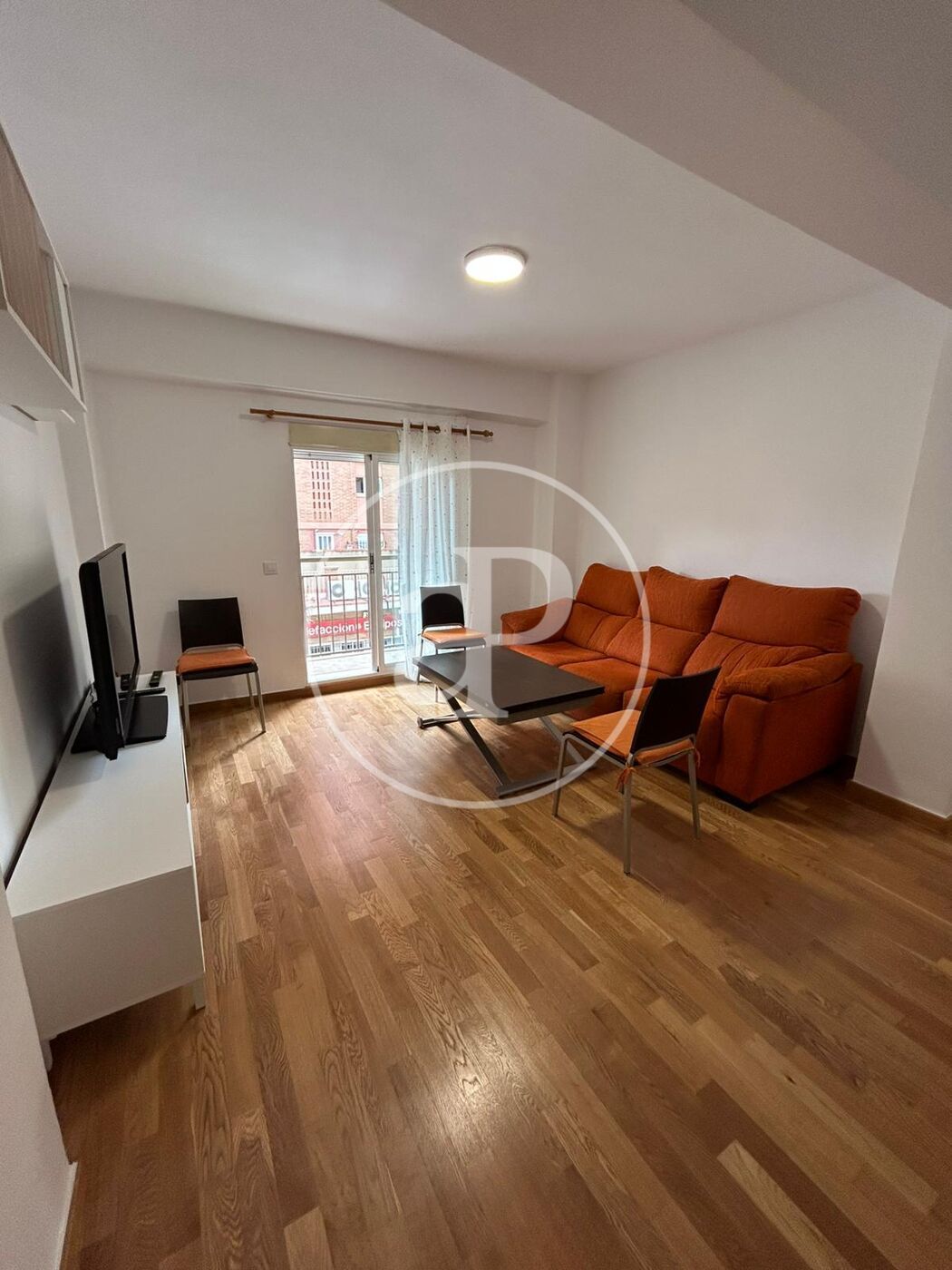 Sala d'estar de Pis de lloguer en  Valencia Capital amb Aire condicionat, Calefacció i Moblat