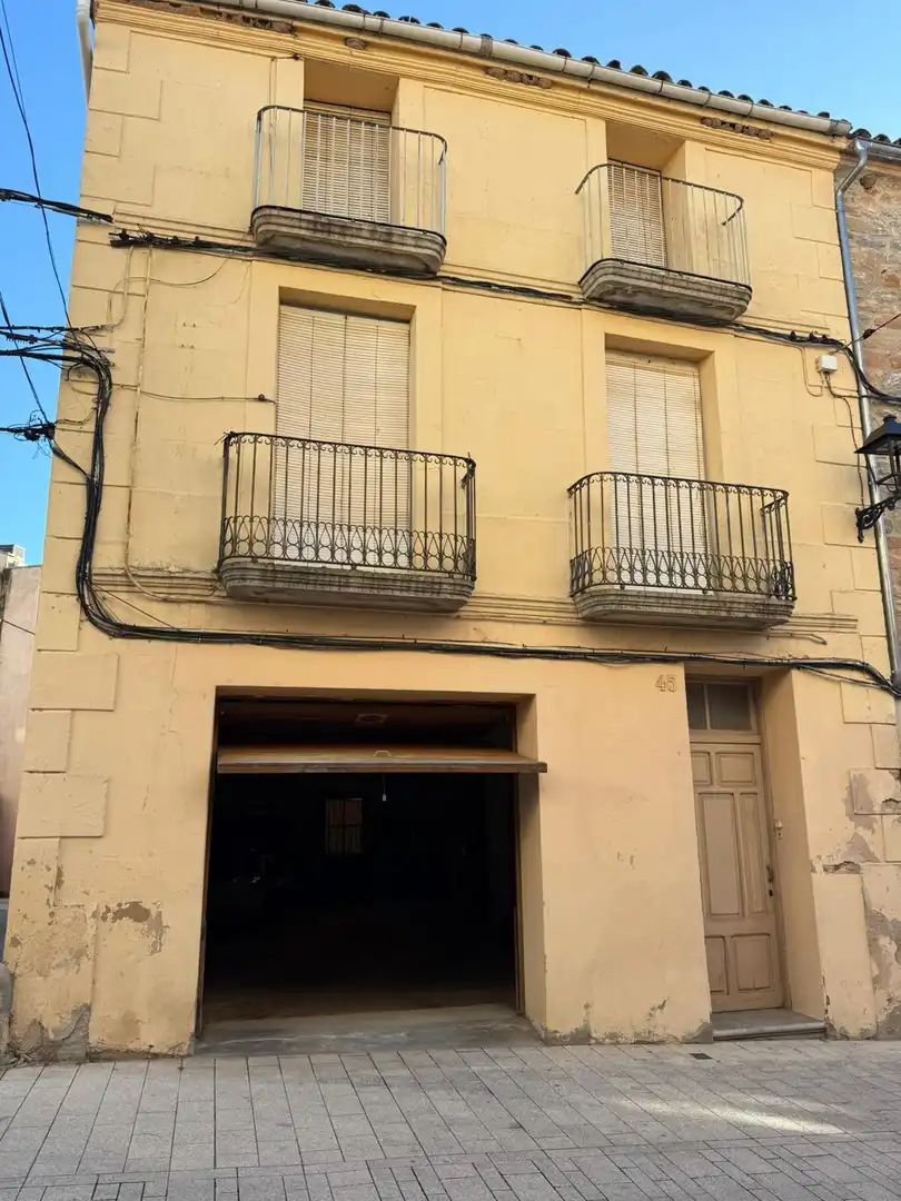 Casa amb terrassa en venda a Sant Martí de Tous, imagen 4