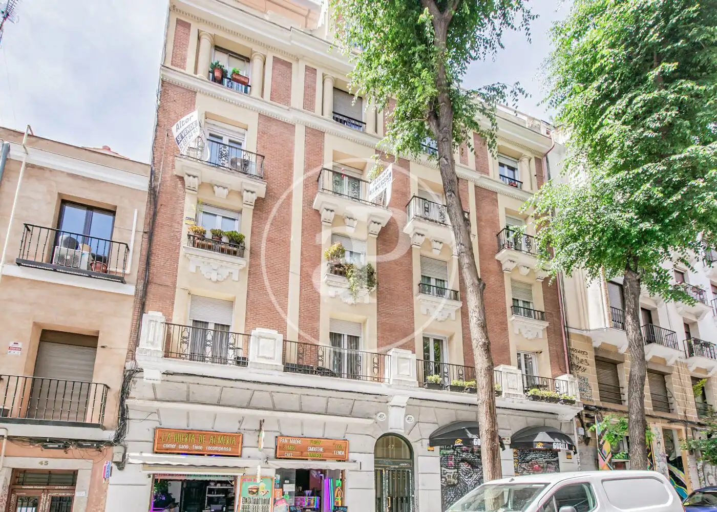 Vista exterior de Pis en venda en Madrid amb Calefacció, Moblat i Balcó
