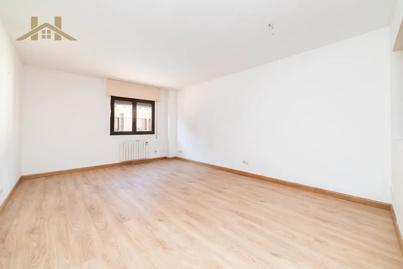 Habitación de Piso en venta en Casarrubios del Monte con Trastero, Horno y Piscina comunitaria