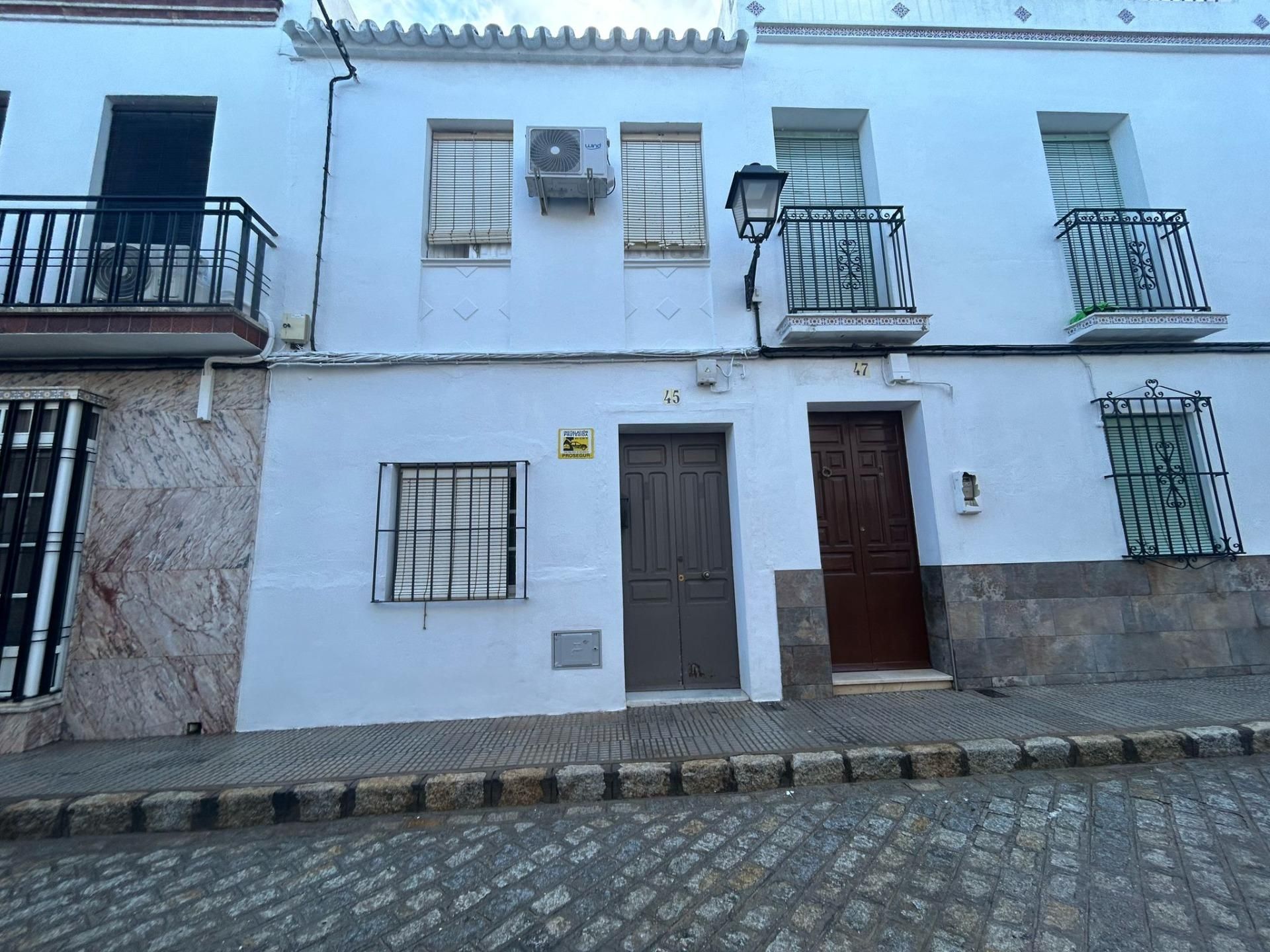 Exterior view of House or chalet for sale in La Puebla de Cazalla
