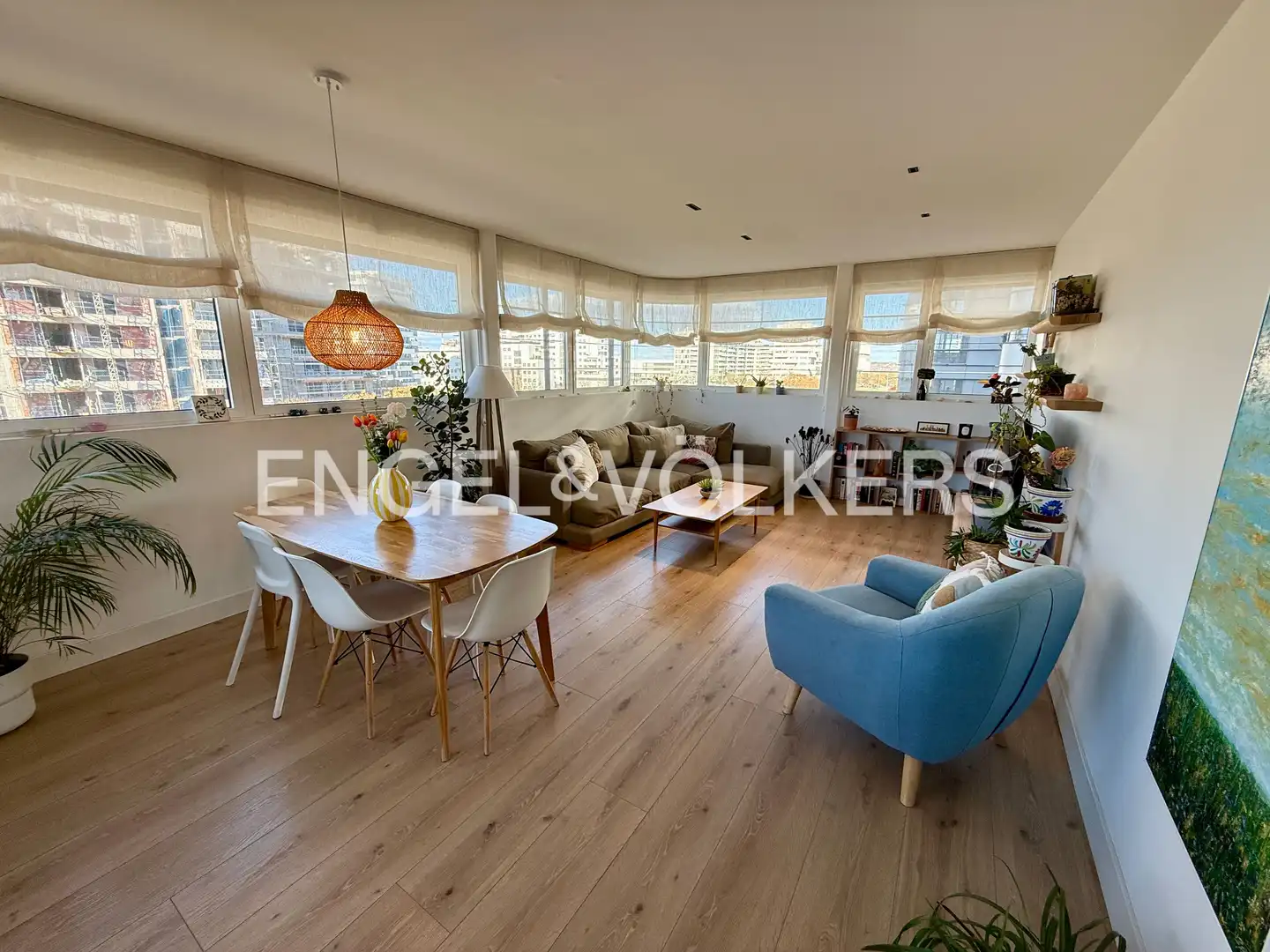Living room of Flat for rent in Madrid  with Air Conditioner, Heating and Terrace