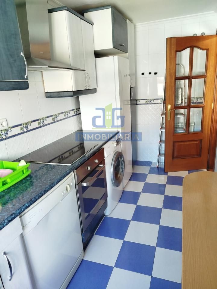 Kitchen of Apartment for sale in San Andrés del Rabanedo  with Heating, Parquet flooring and Storage room