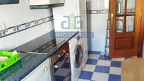 Cuina de Apartament en venda en San Andrés del Rabanedo amb Calefacció, Parquet i Traster
