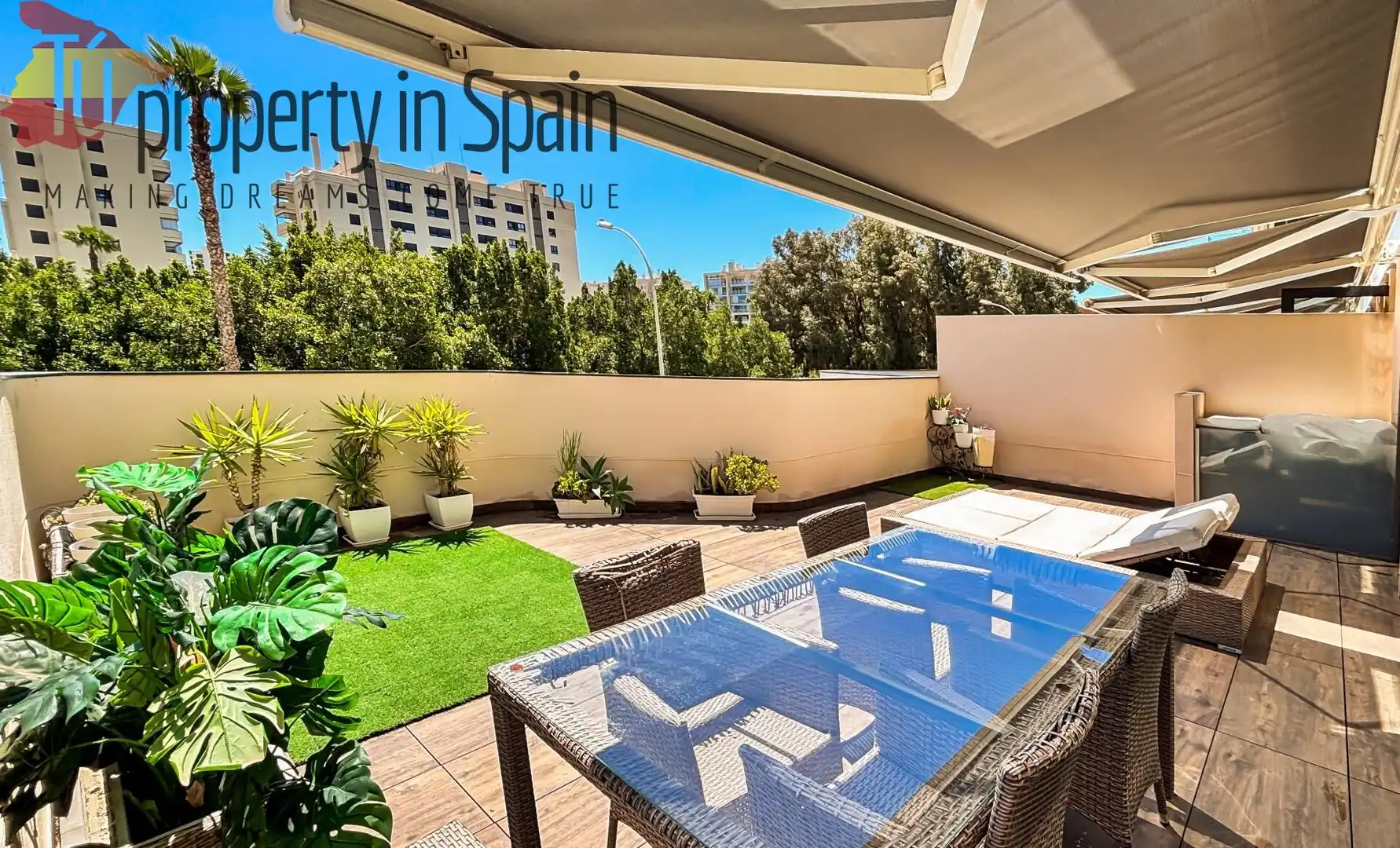 Terraza de Piso para compartir en Alicante / Alacant con Terraza, Amueblado y Piscina comunitaria