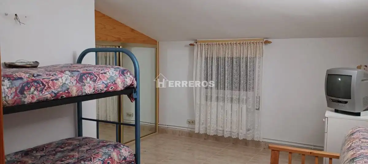 Dormitori de Casa o xalet en venda en Lanciego / Lantziego amb Calefacció, Terrassa i Traster
