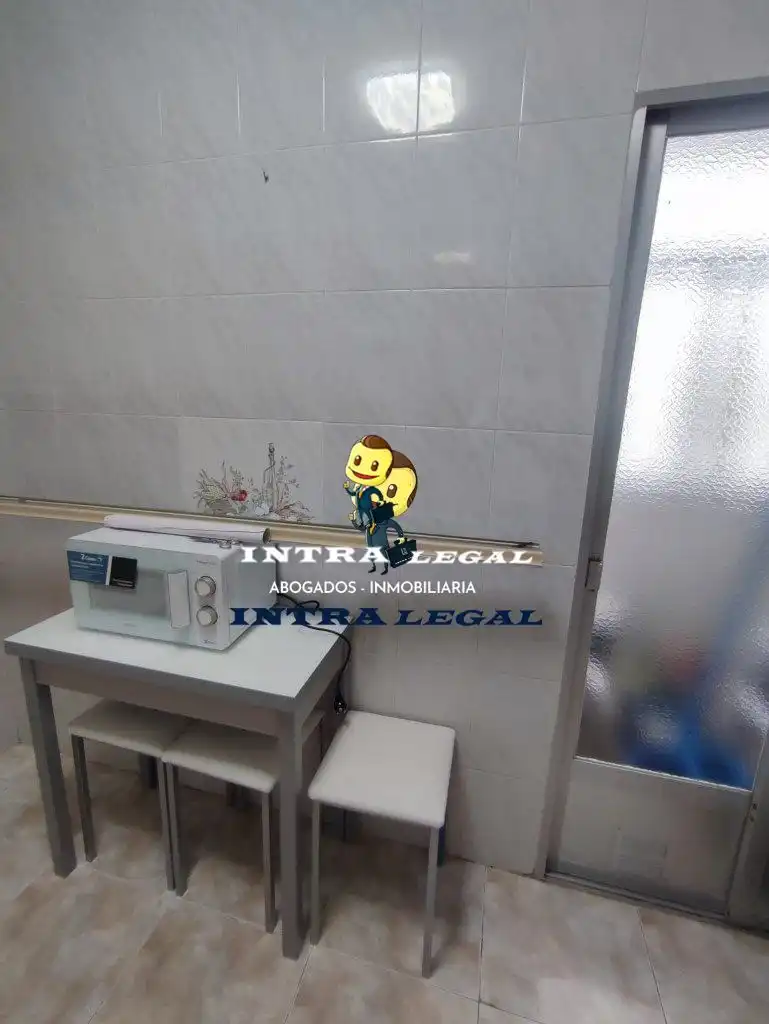 Baño de Piso para compartir en Salamanca con Calefacción, Terraza y Amueblado