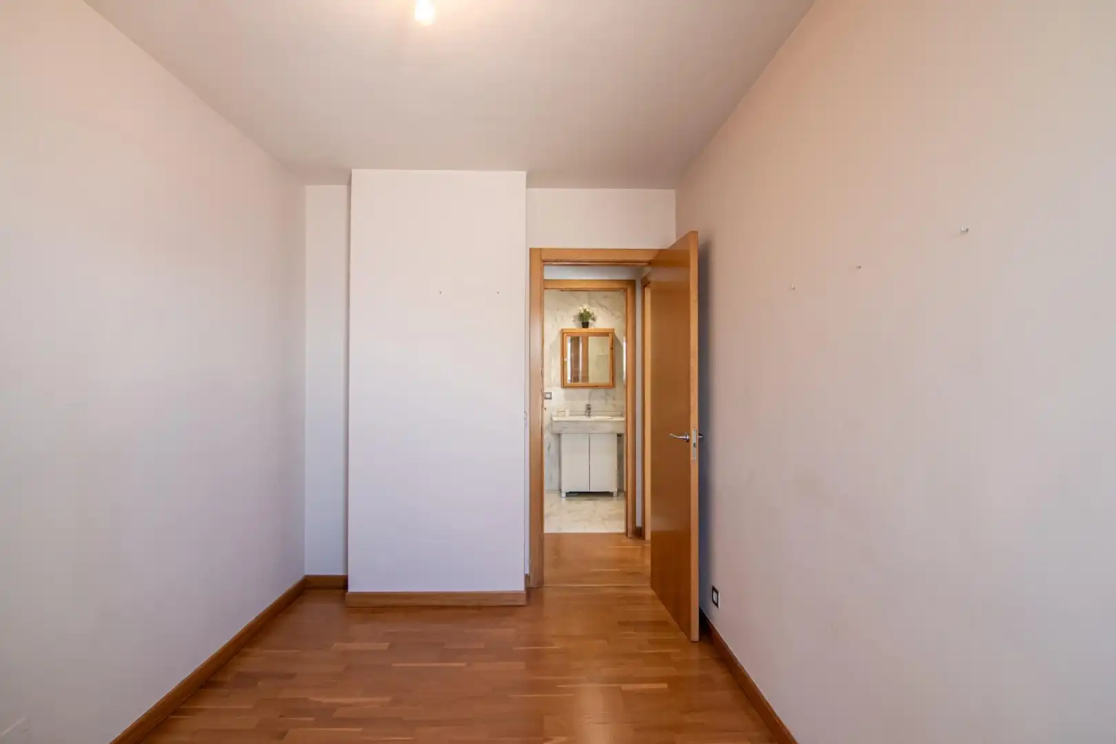 Dormitori de Àtic en venda en A Coruña Capital  amb Calefacció, Parquet i Terrassa