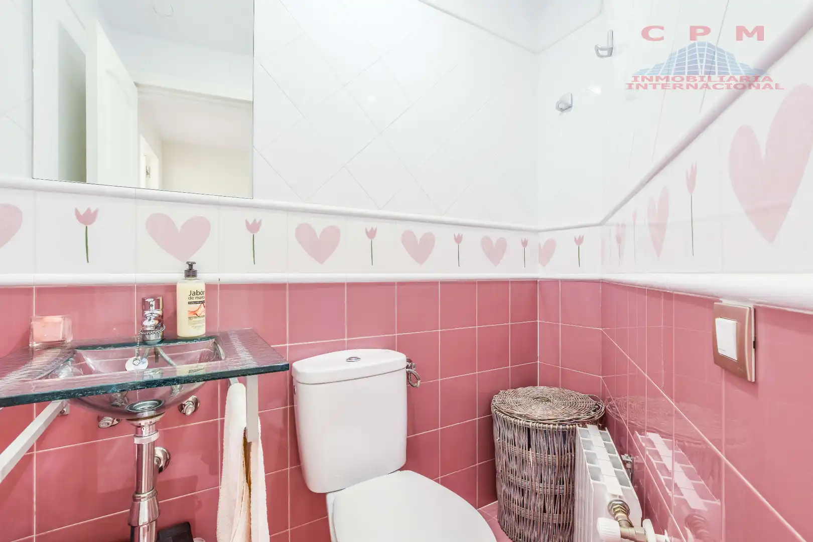 Baño de Piso de alquiler en Madrid con Aire acondicionado, Calefacción y Parquet