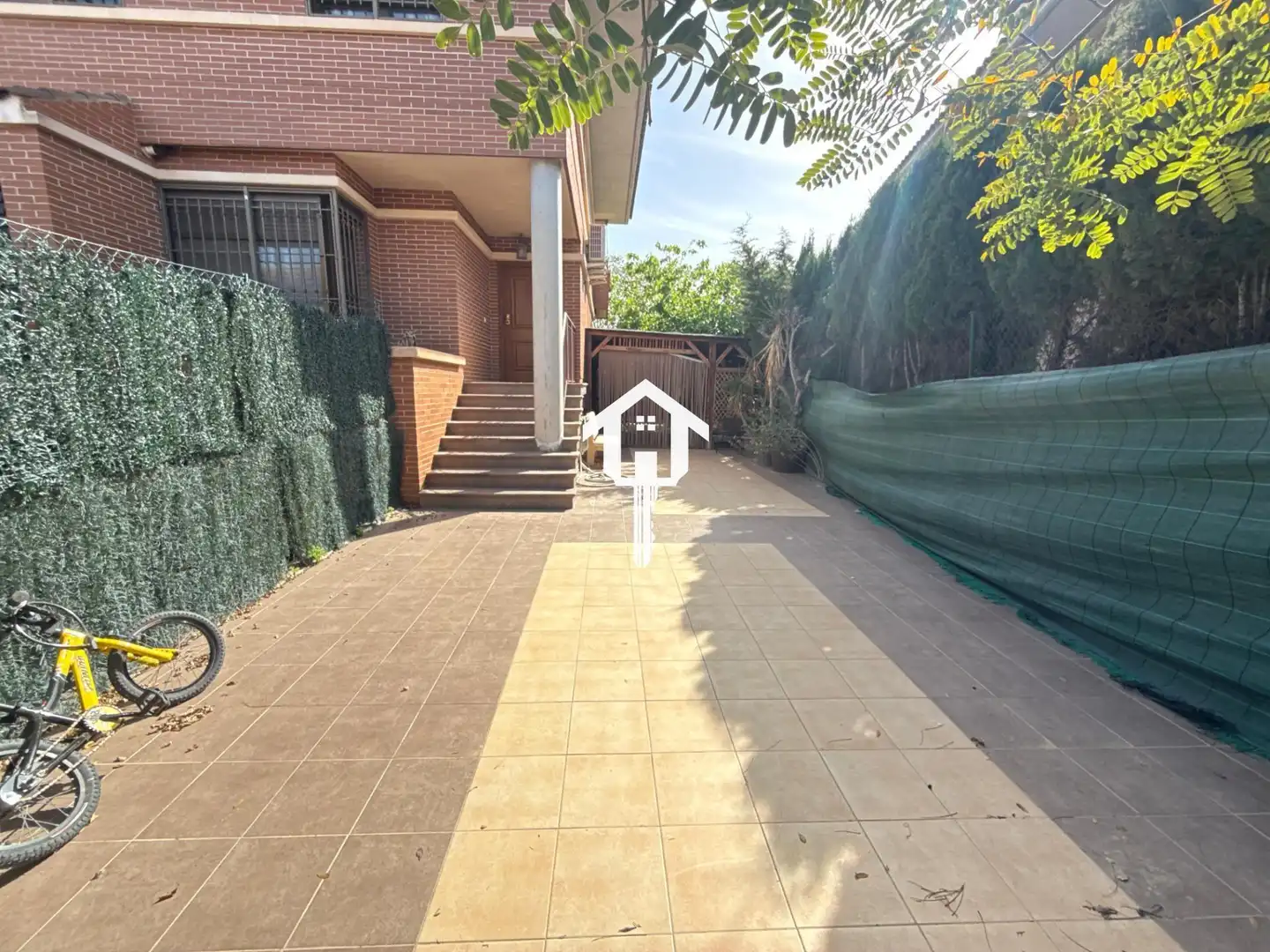 Adossat amb piscina en venda a Calle Calle Escorpio, imagen 58