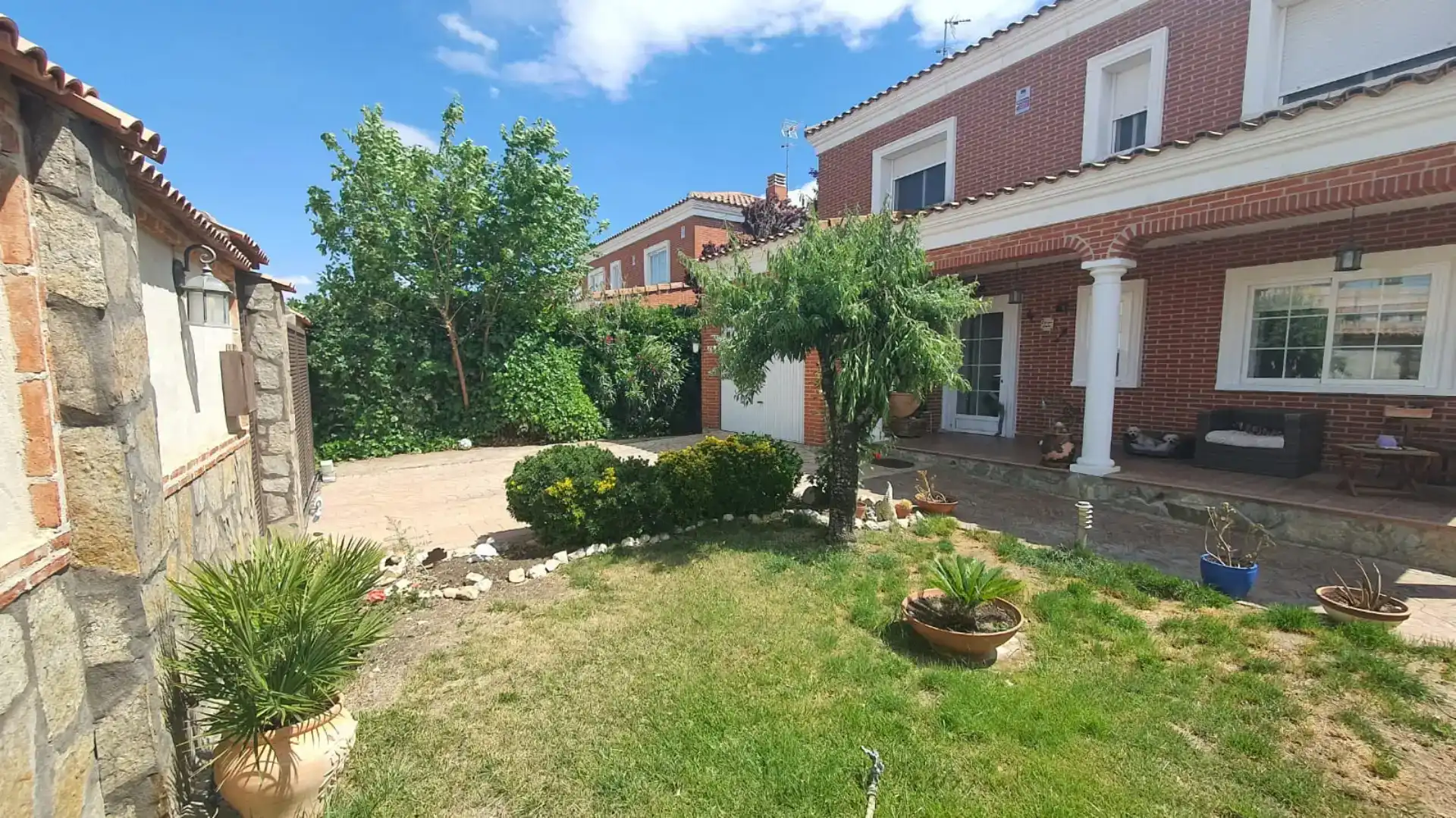 Vista exterior de Casa o chalet en venta en Barcience con Aire acondicionado, Jardín privado y Parquet