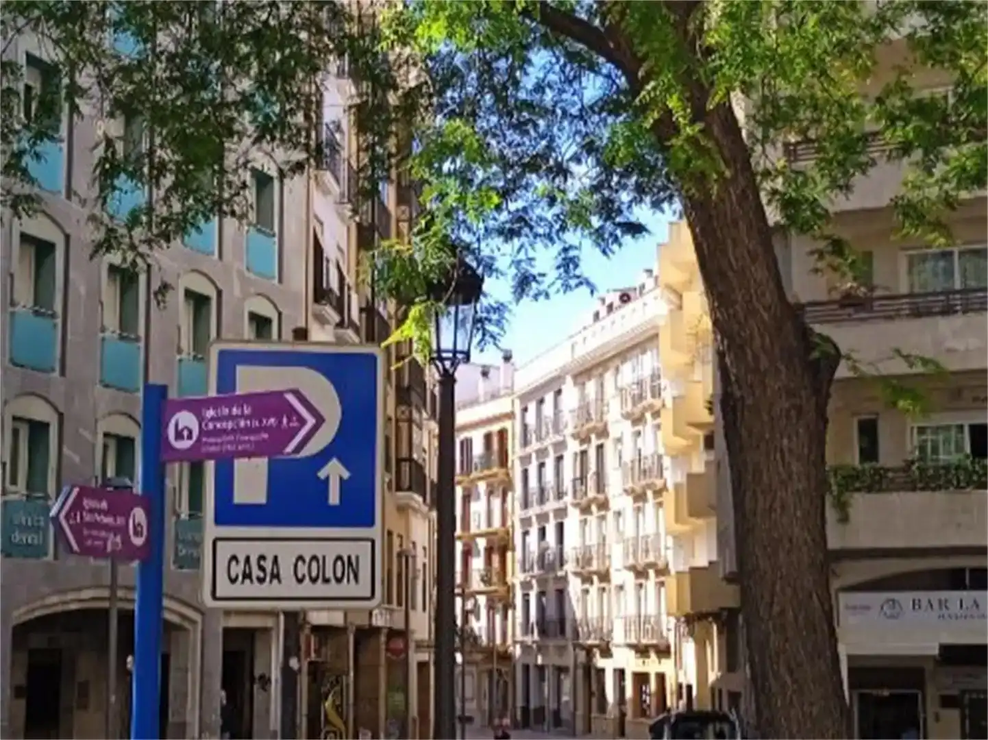 Vista exterior de Àtic en venda en  Huelva Capital