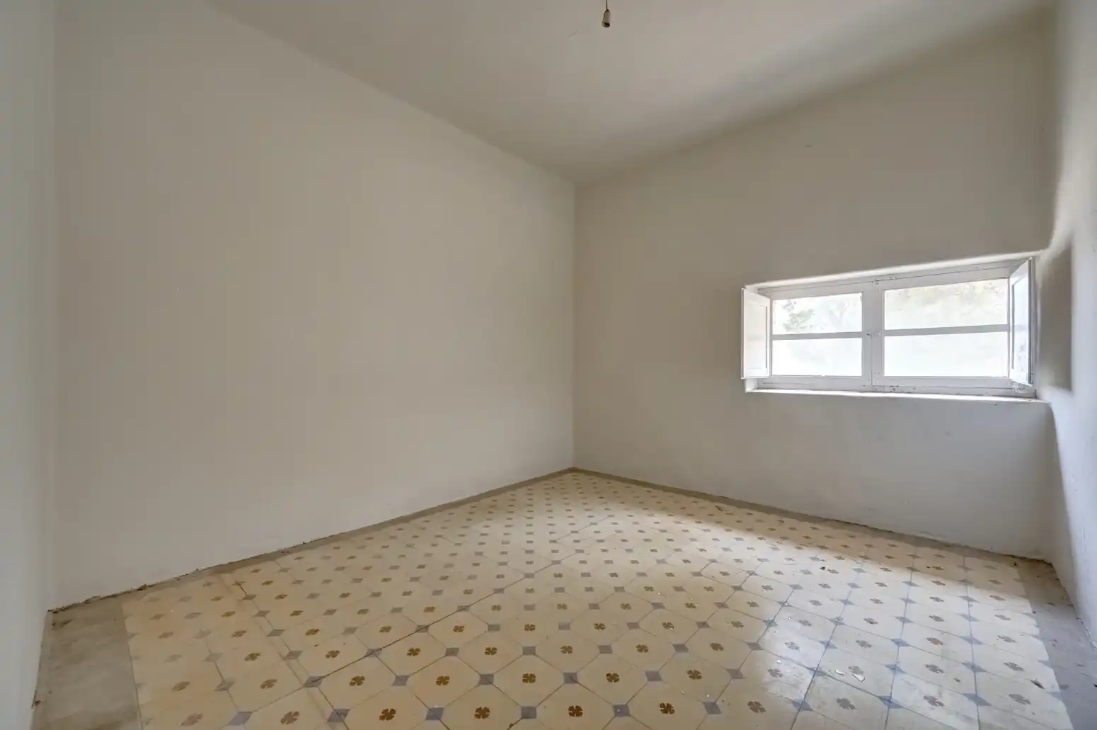 Habitación de Local en venta en Miranda de Arga