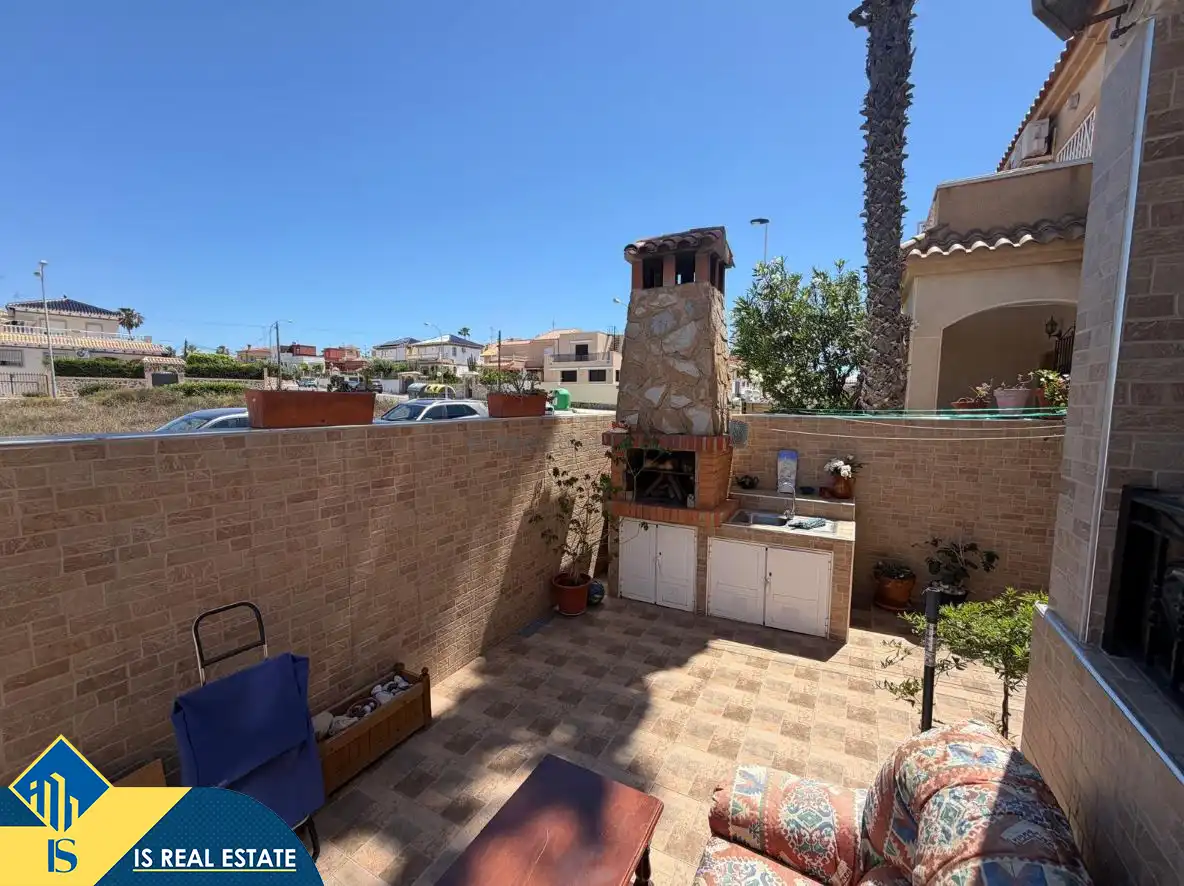 Bungalow amb piscina en venda a Nueva Torrevieja - Aguas Nuevas, imagen 2