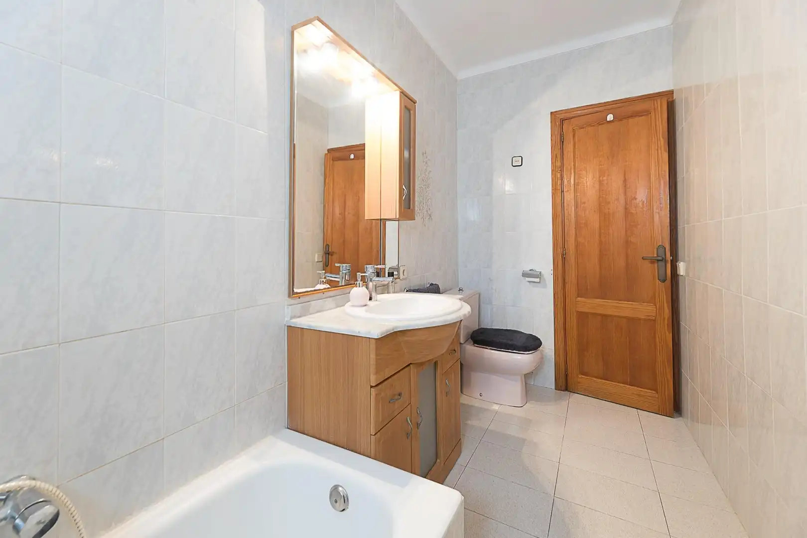Bathroom of Houses for sale in Santanyí  with Private garden, Terrace and Storage room