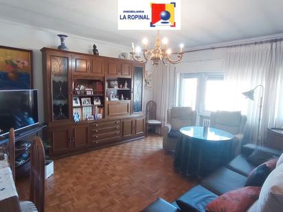 Living room of Flat for sale in Salamanca Capital  with Heating, Terrace and Furnished