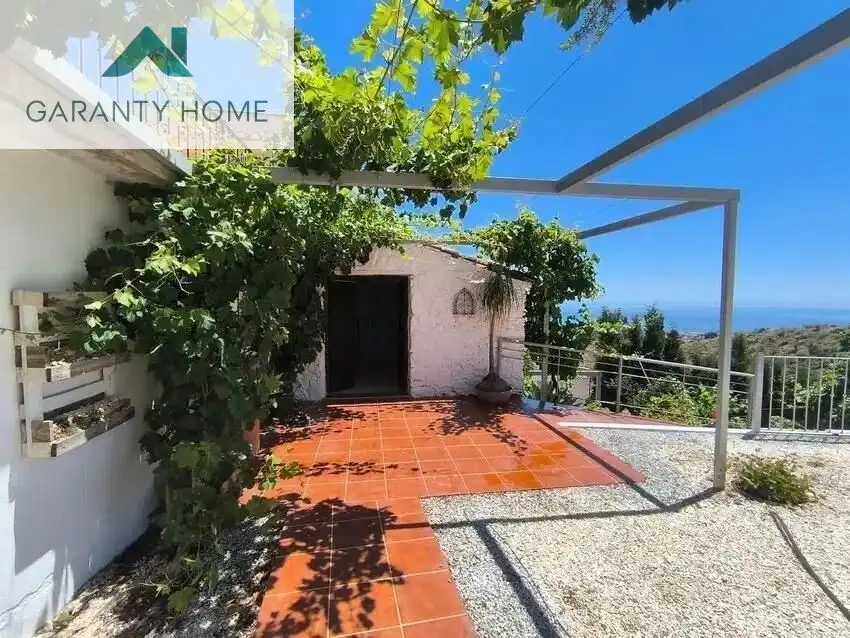 Vista exterior de Finca rústica en venda en Rincón de la Victoria amb Terrassa, Piscina i Moblat