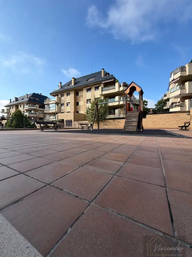 Penthouse with pool to rent in FRANCISCO TOMAS Y VALIENTE, imagen 32