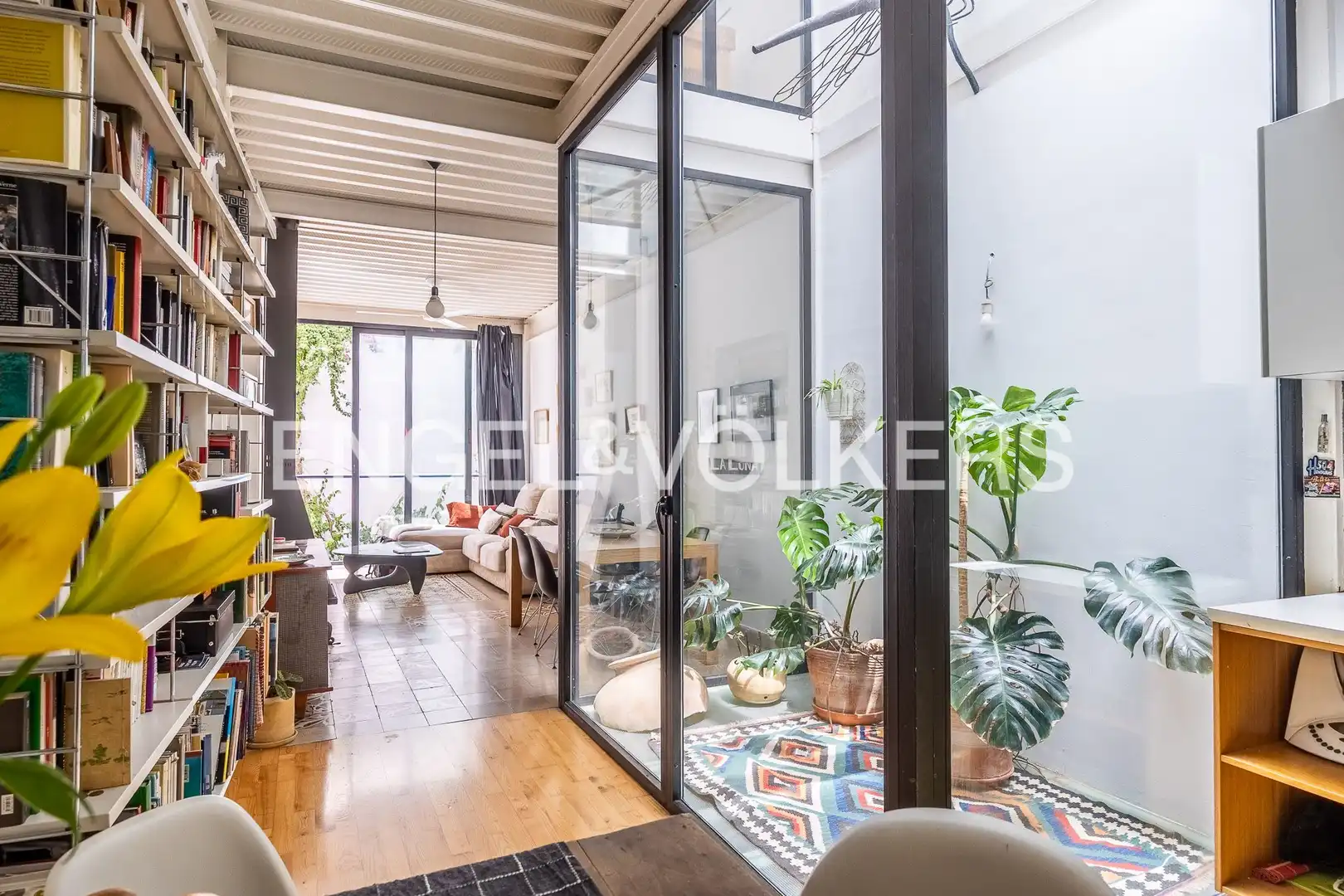 Terraza de Casa o chalet en venta en Sevilla con Aire acondicionado, Calefacción y Jardín privado