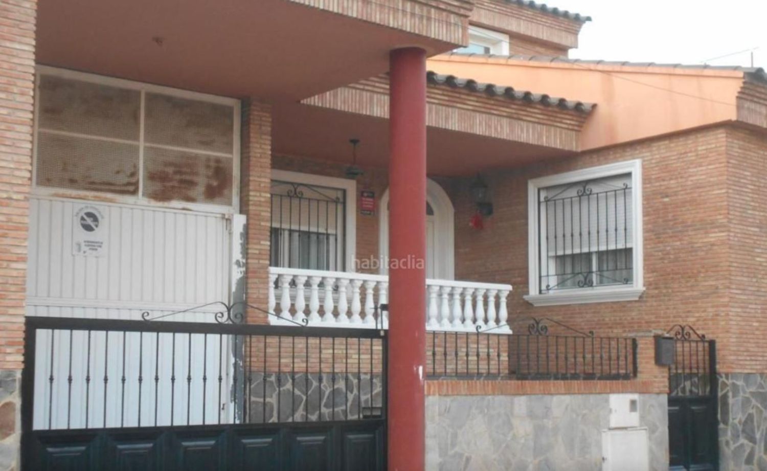Vista exterior de Casa o xalet en venda en Alquerías del Niño Perdido amb Aire condicionat, Jardí privat i Terrassa