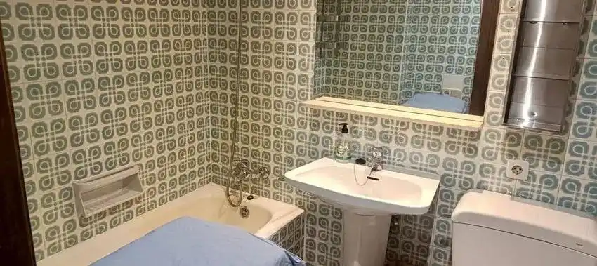 Bany de Àtic en venda en Madrid amb Aire condicionat, Calefacció i Terrassa