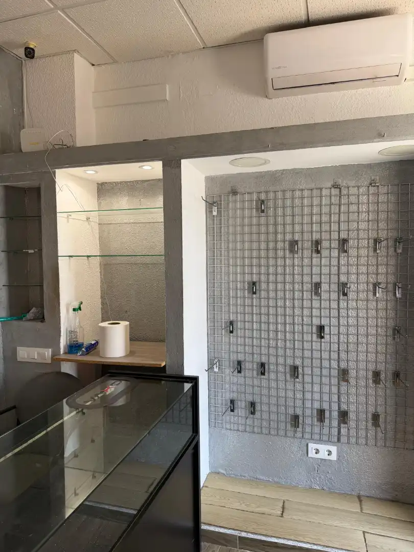 Bany de Local de lloguer en La Línea de la Concepción