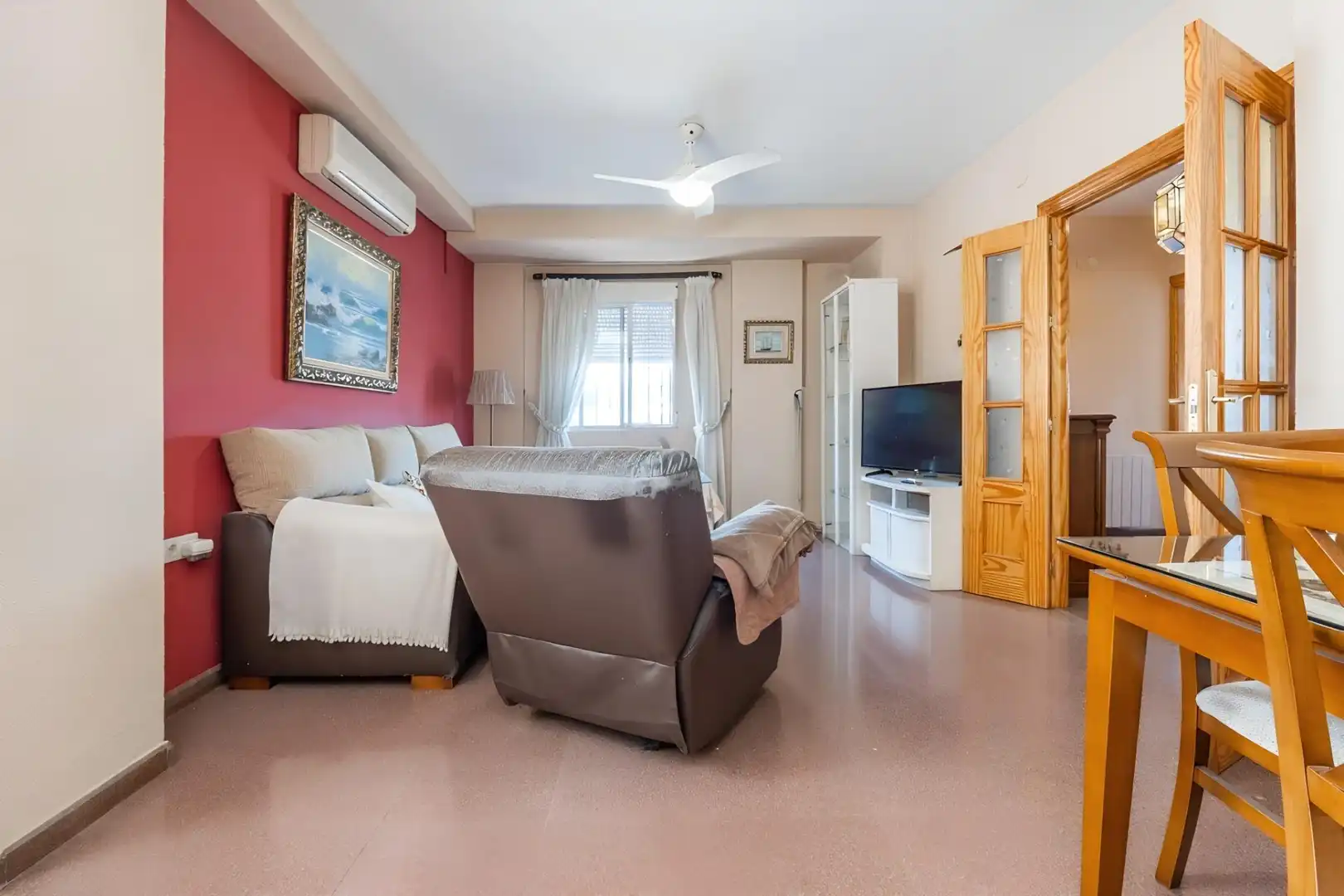 Sala de estar de Casa adosada en venta en Ogíjares con Aire acondicionado, Calefacción y Terraza