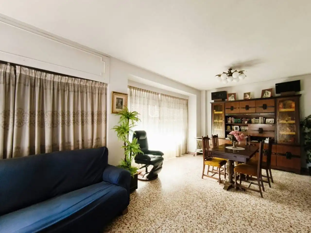 Casa en venda a Avenida Reyes Católicos, imagen 2
