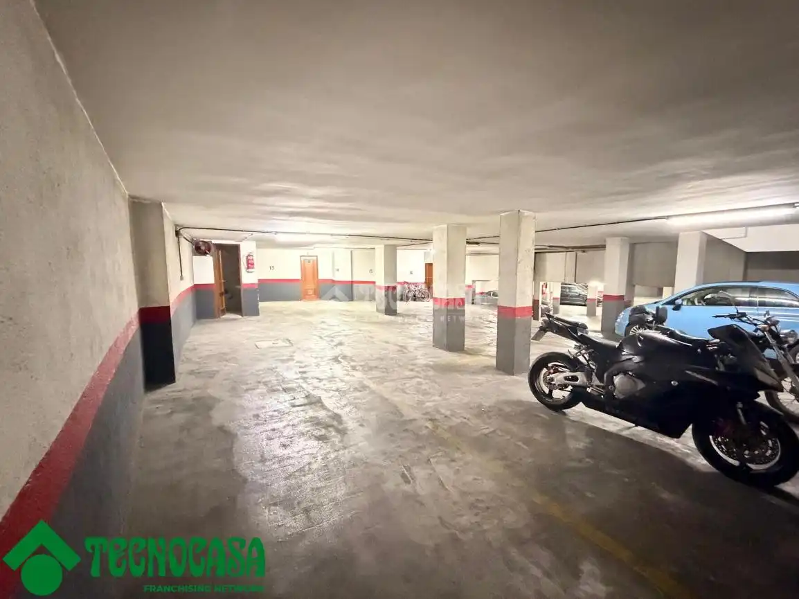 Parking of Flat for sale in Toledo  with Air Conditioner, Heating and Balcony