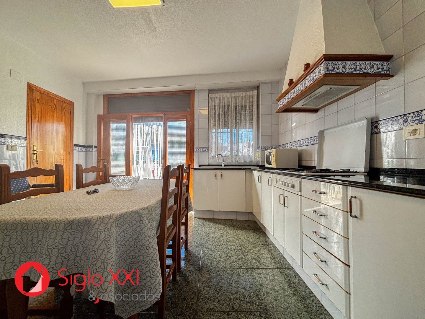 Cuina de Casa o xalet en venda en Moncofa amb Terrassa i Moblat