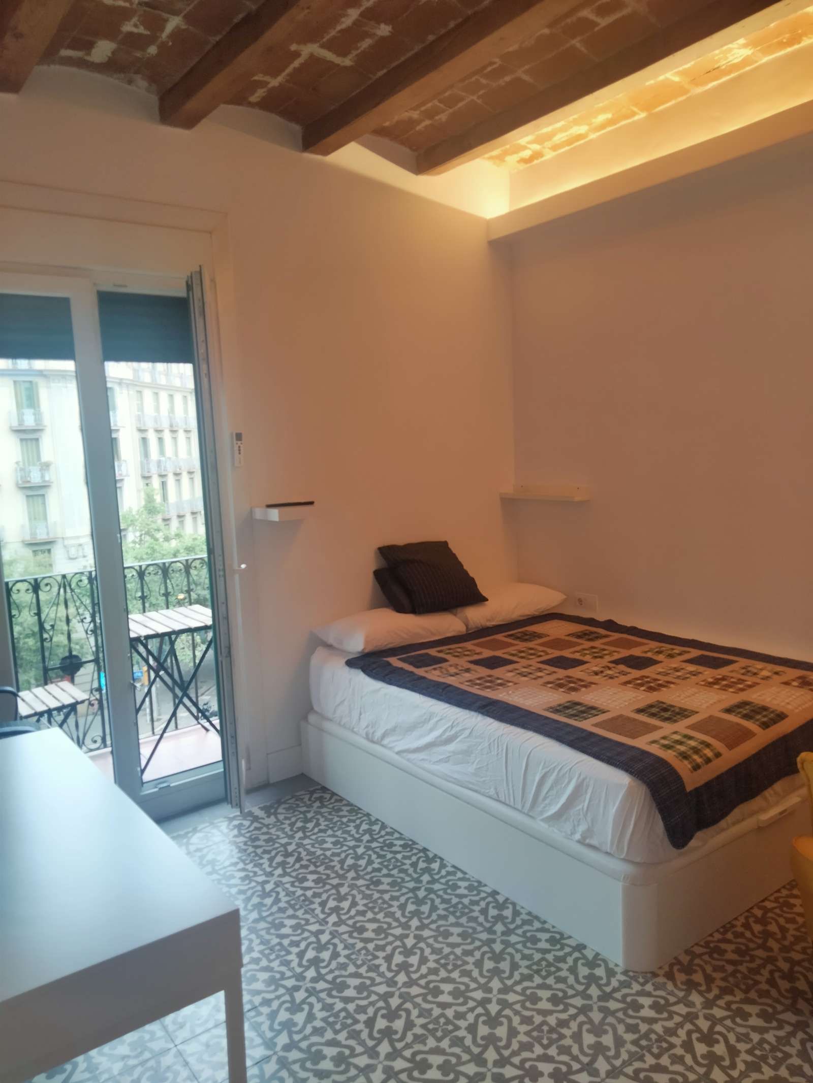 Flat to share in Fort Pienc