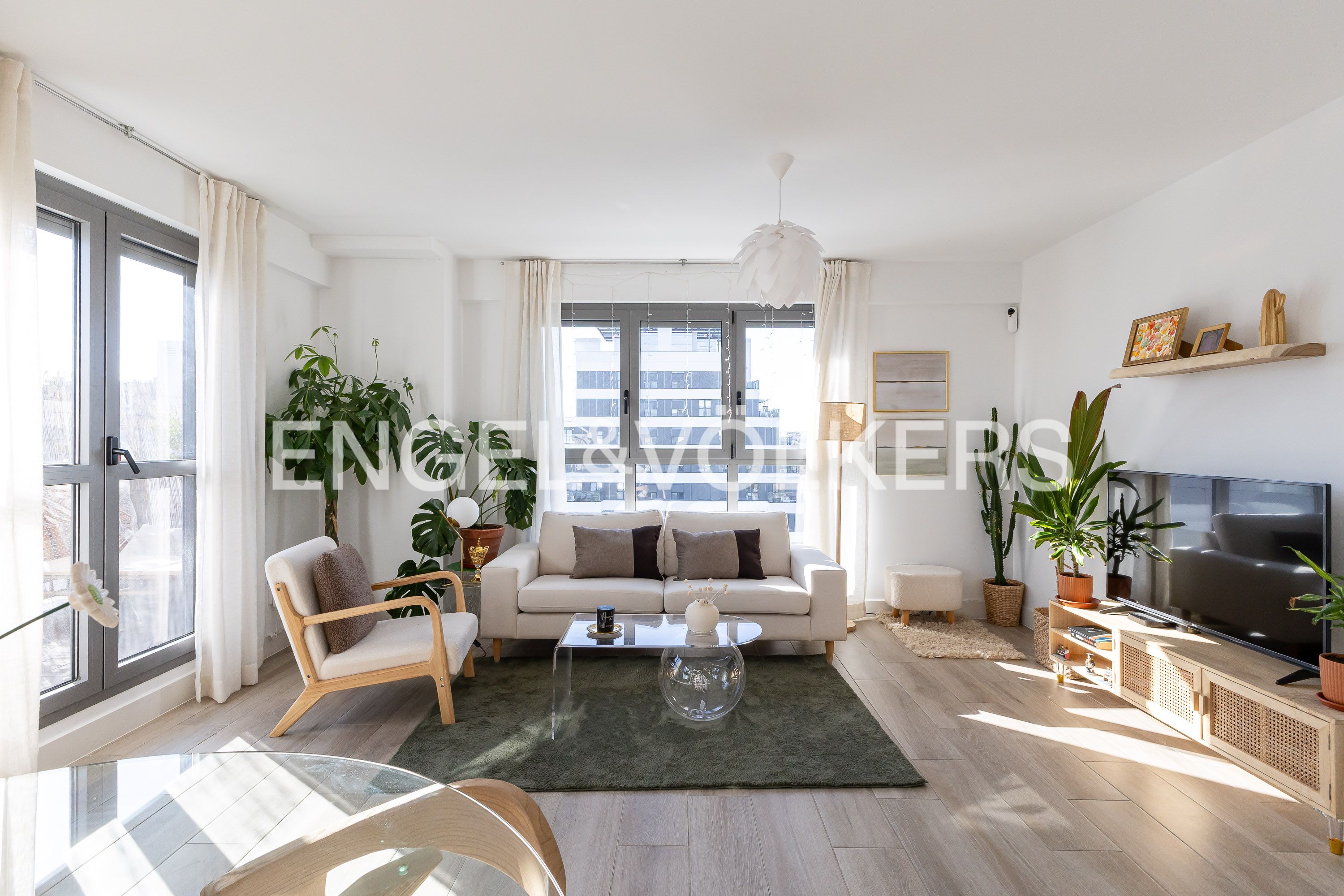 Sala de estar de Piso en venta en  Madrid Capital con Aire acondicionado, Calefacción y Jardín privado