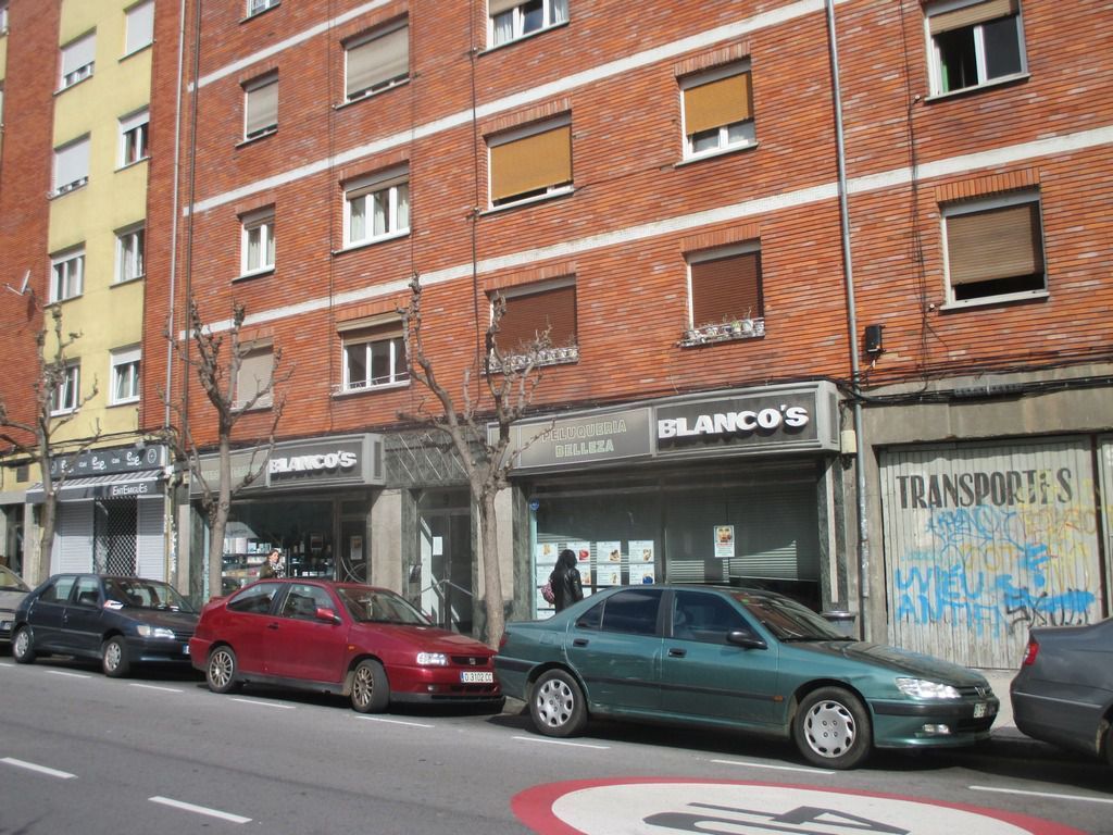Vista exterior de Pis en venda en Oviedo 