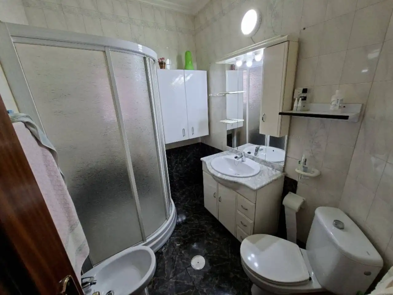 Badezimmer von Wohnung zum Verkauf in Cartagena