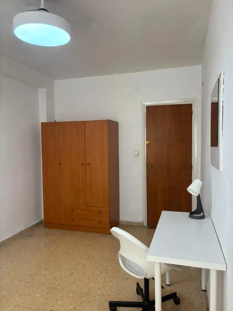 Habitación de Piso para compartir en Murcia con Calefacción, Amueblado y Horno