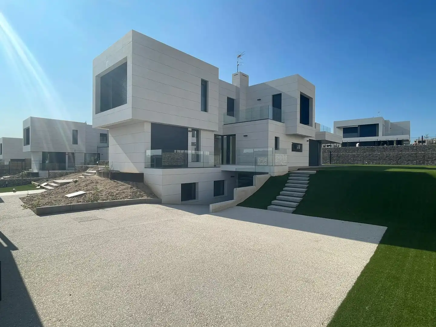 Vista exterior de Casa o chalet de alquiler en Majadahonda con Aire acondicionado, Calefacción y Jardín privado
