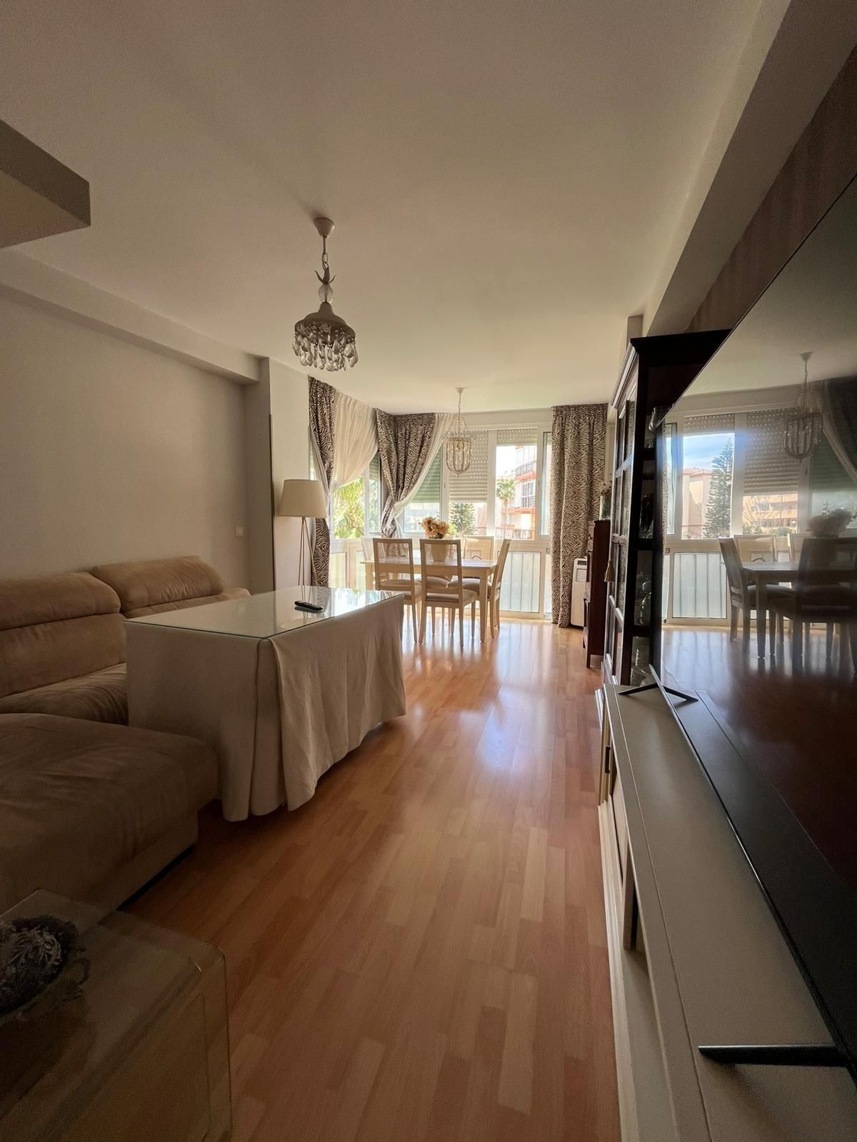 Außenansicht von Wohnungen zum Verkauf in Torremolinos mit Privatgarten, Terrasse und Abstellraum