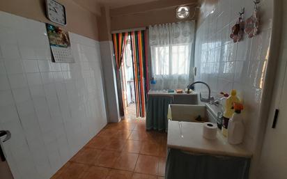 Kitchen of Flat for sale in Alaquàs  with Balcony