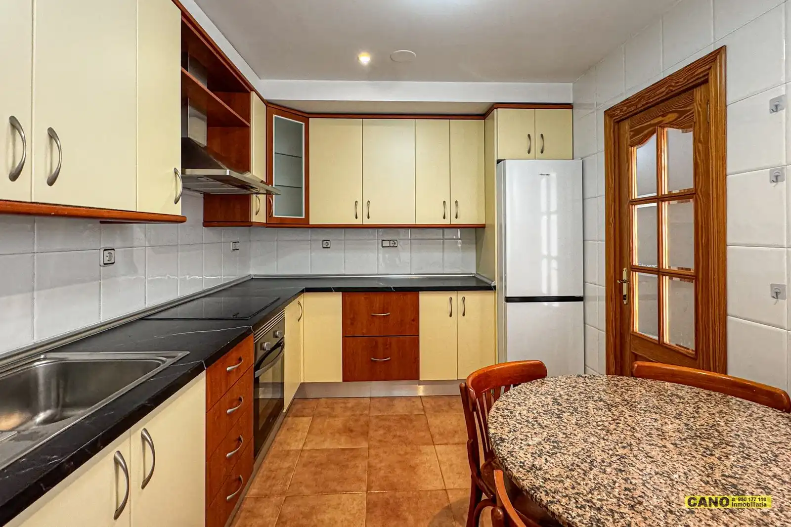Cocina de Piso en venta en Almería con Trastero