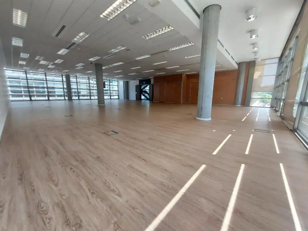 Bureau avec ascenseur à louer à Avenida de la Industria, imagen 2