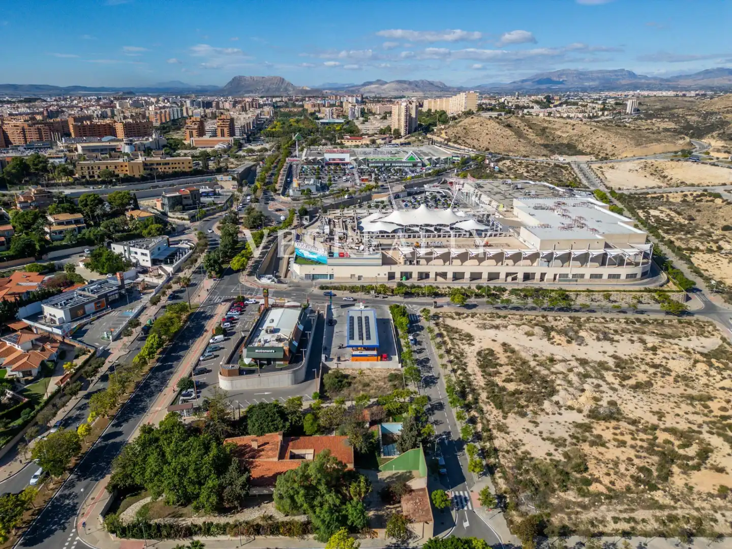Chalet con terraza en venta en Garbinet - Vistahermosa, imagen 43