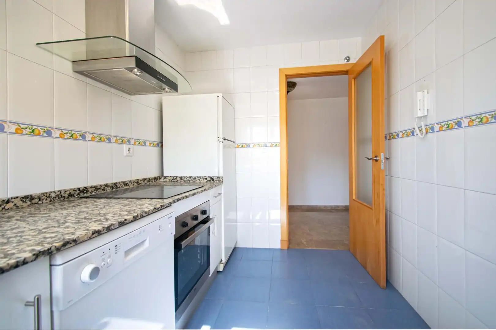 Kitchen of Flat for sale in Camas  with Air Conditioner, Heating and Terrace