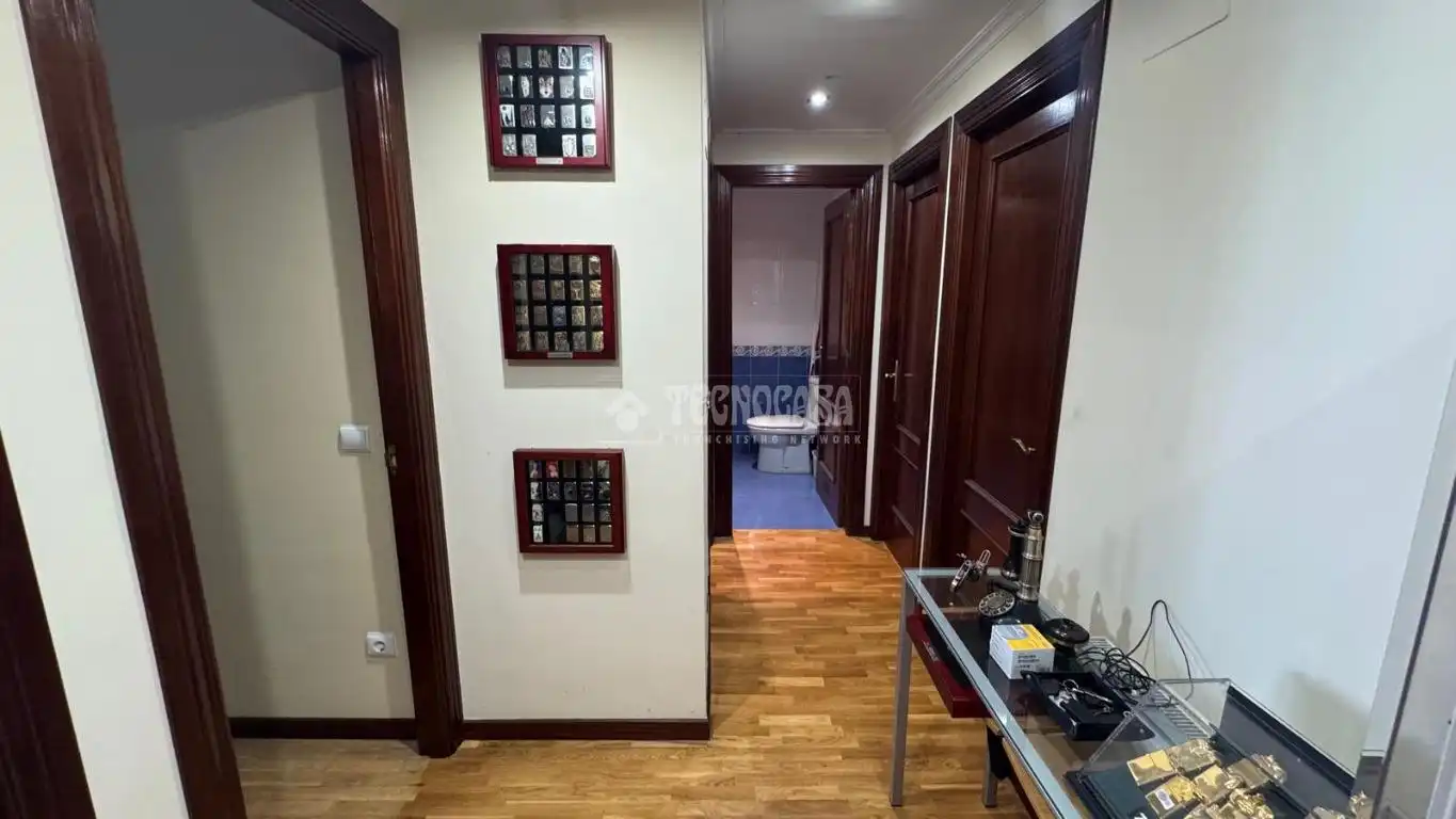 Piso en venta en Gijón  con Trastero