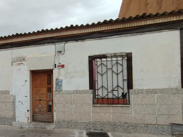 Haus zum Verkauf in Calle Velarde