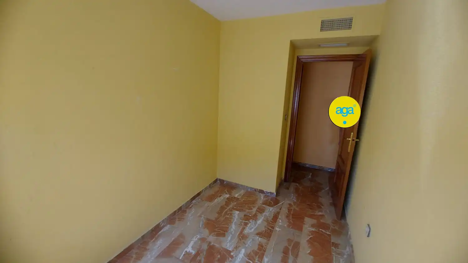 Dúplex en venta en Jaén con Aire acondicionado, Trastero y Balcón